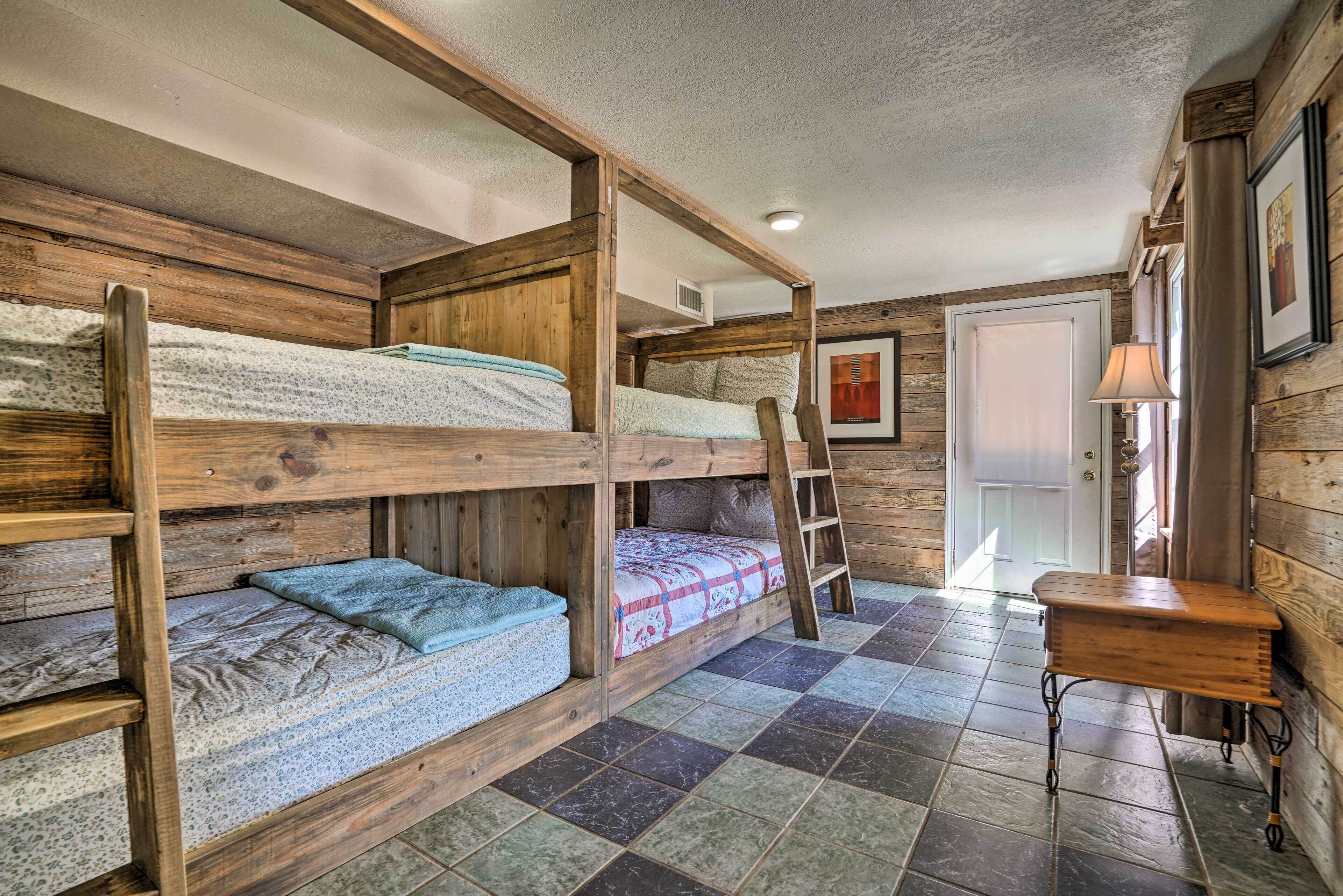 House (Multiple Bedrooms) | Interior