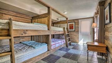 House (Multiple Bedrooms) | Interior