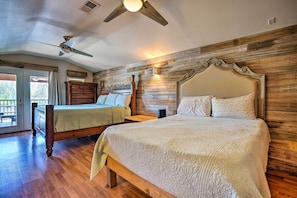 Talo (Multiple Bedrooms) | Sisätilat