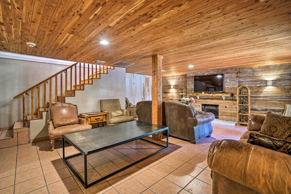 House (Multiple Bedrooms) | Interior - Guadalupe Riverfront Lodge w/ Boat Slip & Dock (Seguin)