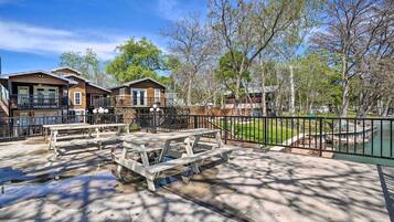 Casa (Multiple Bedrooms) | Parte interna