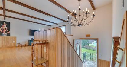 Vacation Rental Home ~ 2 Mi to Windham Mountain!