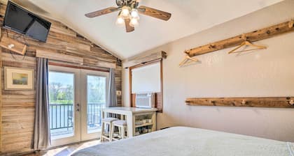 Lake Access: 'guadalupe River Cottage' in Seguin