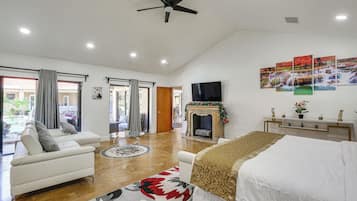 Villa (6 Bedrooms) | Interior