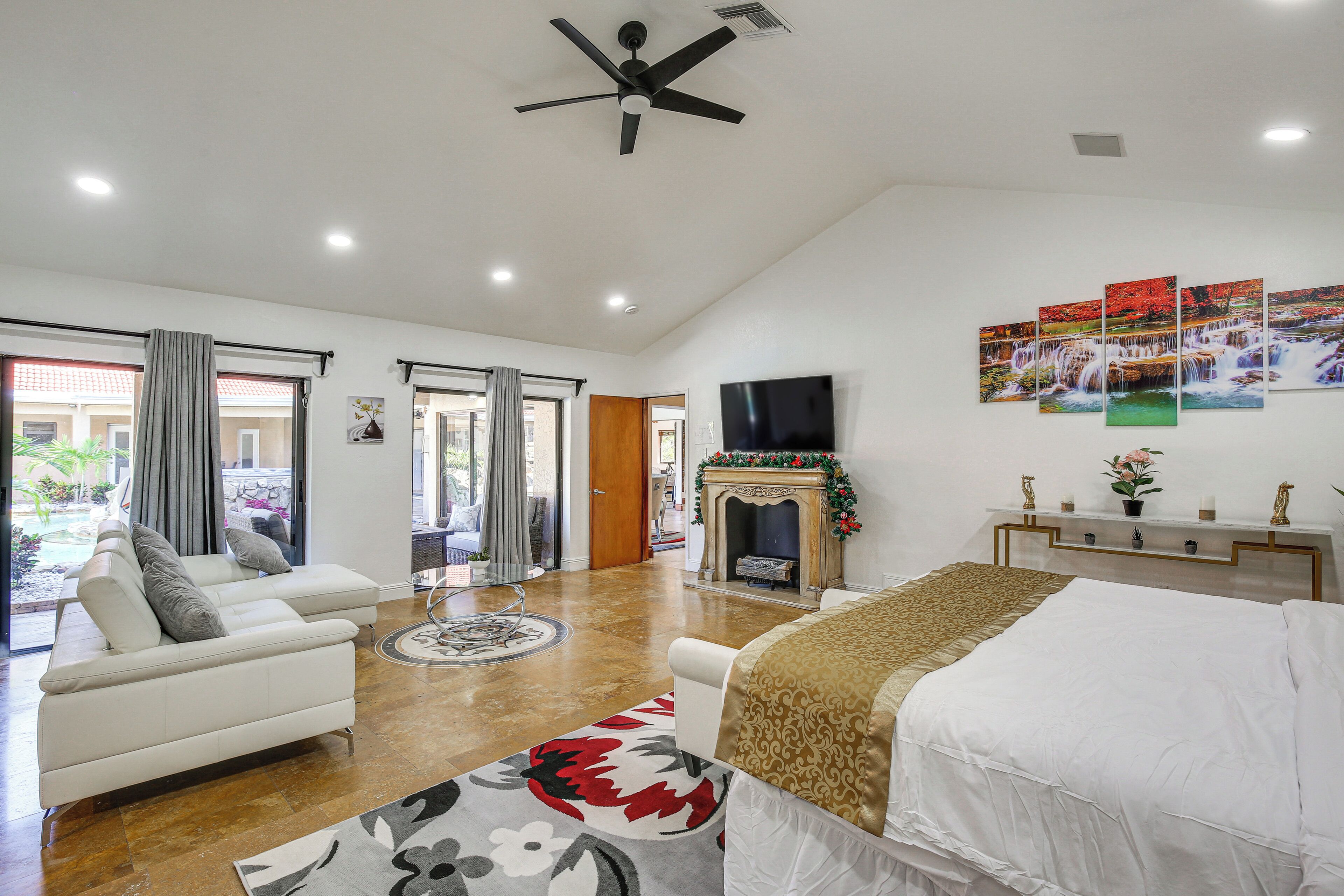 Villa (6 Bedrooms) | Interior