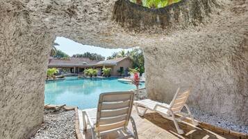 Villa (6 Bedrooms) | Interior