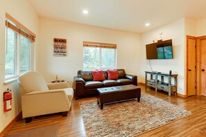 House (2 Bedrooms) | Interior - Fishermans Cabin in Soldotna Near Kenai River! (Soldotna)