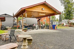 House (2 Bedrooms) | Interior - Fishermans Cabin in Soldotna Near Kenai River! (Soldotna)