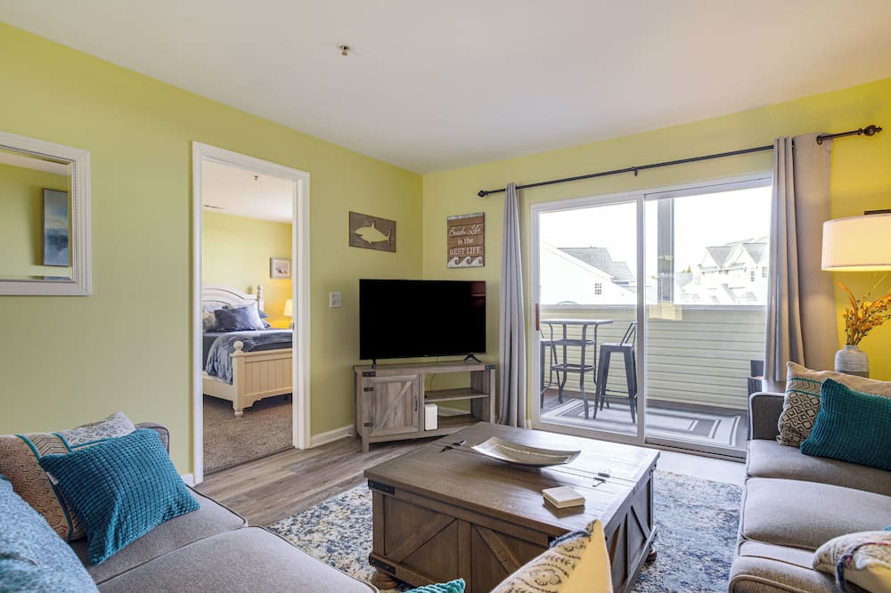 3 Mi to Savannah Beach: Lewes Condo w/ Pool Access - Lewes Beach, DE