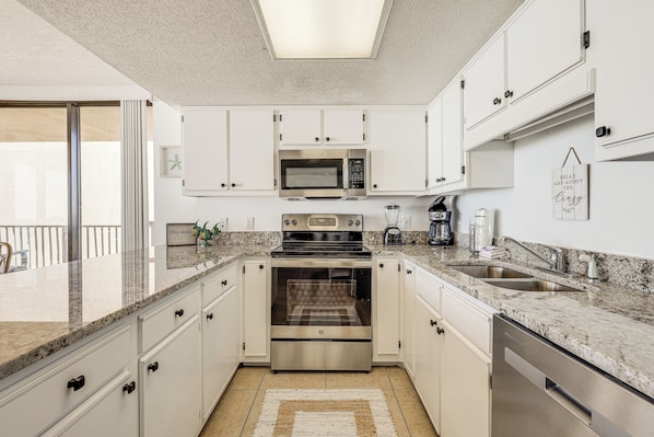 Apartment (3 Bedrooms) | Interior - Orange Beach Condo w/ Ocean-view Balcony! (Orange Beach)