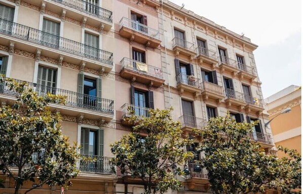 Exterior - Gran de Gràcia (Barcelona)