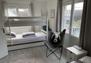 5 quartos, ferros/tábuas de passar roupa, Wi-Fi de cortesia