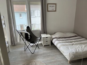 5 Schlafzimmer, Bügeleisen/Bügelbrett, kostenloses WLAN