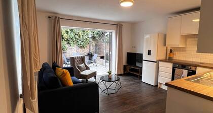 Central flat in Market Street- GF