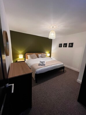 1 soverom, strykejern/-brett, wi-fi og sengetøy