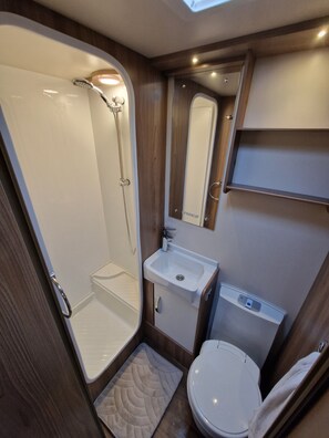 Chalet | Bathroom