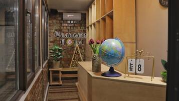 Mostrador para check-in y check-out