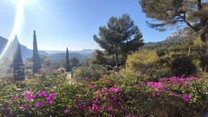 Property grounds - Bas de Villa T3 - Proche Toulon, Au Calme, Avec Vue Panoramique (Le Revest-les-Eaux)