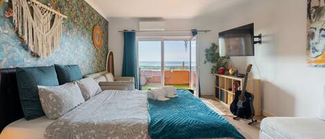 1 bedroom, iron/ironing board, Internet, bed sheets