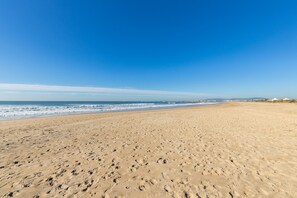 Platja a a prop 