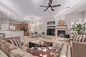Living area - Golfer's Oasis at Augusta Ranch! (Mesa)