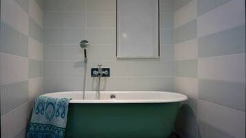 Douche, articles de toilette écologiques, sÚche-cheveux