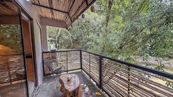 Junior Room, River View | Balcony