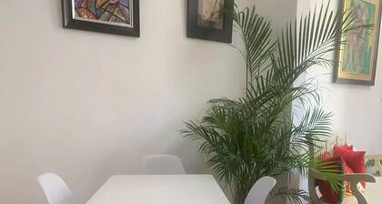 Colonial area apartment