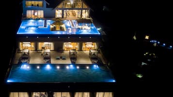 Outdoor pool, pool umbrellas, pool loungers