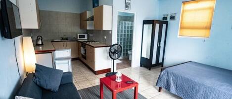 1 bedroom, iron/ironing board, travel cot, free WiFi