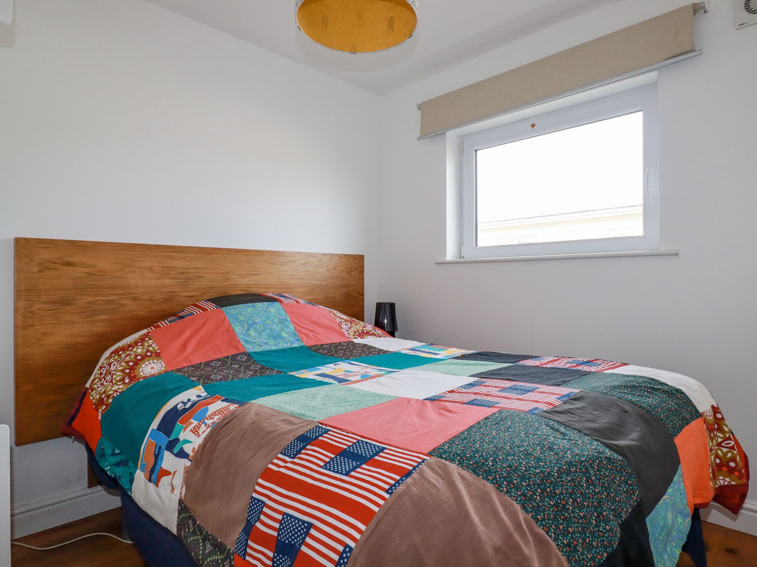 2 slaapkamers, individueel gedecoreerd, individueel gemeubileerd