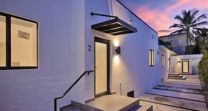 Nice Remodeled Villa 2 in Miami