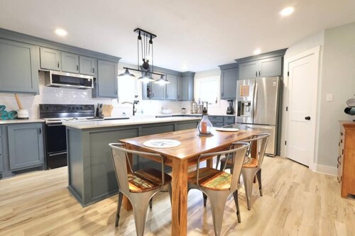 The Rusty Diamond - close to Lake Greeson on spacious 3+ acres