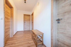 Interior - Fewo Drai, 75qm & 2 Schlafzimmer, Grosse Terrasse (Breitenberg)