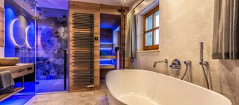 Apartment with Private Spa