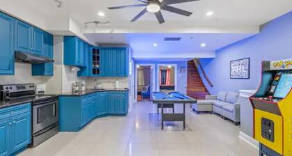 PhillyPhanatic Apartment 4BD 2BT