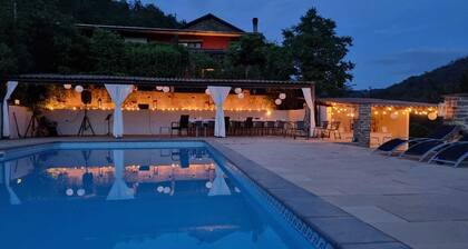 Beautiful Wedding venue for a destination wedding in Italy with pool, 32-50 pers