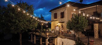 Beautiful Wedding venue for a destination wedding in Italy with pool, 32-50 pers