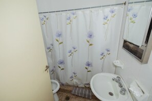 Superior tweepersoonskamer | Badkamer
