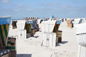 Una spiaggia nelle vicinanze