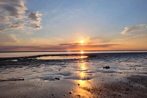 Una spiaggia nelle vicinanze