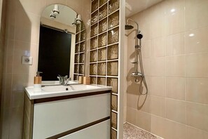 Dusche