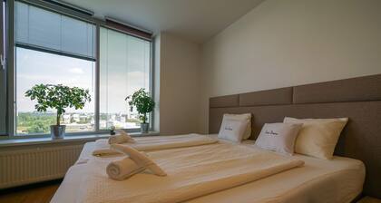 Flora Cozy Apartment by CHORS