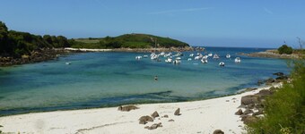 Apartment in Brittany near Sandy Beaches