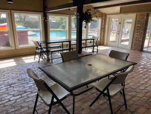Dining - Acadie EVENT Retreat w/POOL for 14+ w/GameRoom (Lafayette)