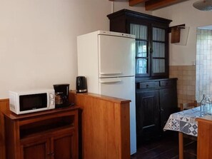 Interior - Gîte Rustique et Confortable, en Plein Cœur du Livradois Forez (Sugères)