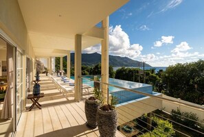 Indoor pool - Villa Panoramic Seaview (Mahé Island)