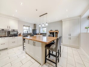 Lavavajillas y periquera 