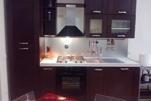 Highchair, cookware/dishes/utensils - Malavolta Home, equipped with all comforts, accessible by car.  (Firenze)