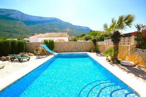 Alberca al aire libre 